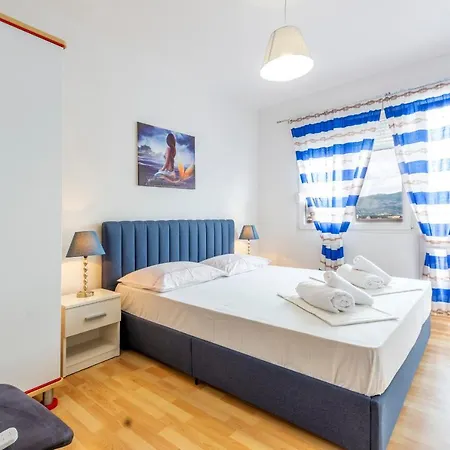 Lägenhet Dragana Trogir